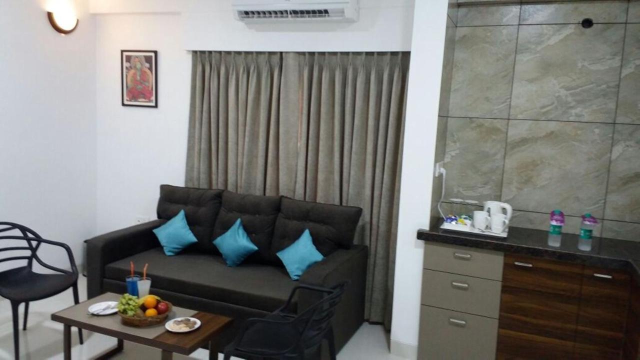 Hotel Nirvana Alibag Bagian luar foto